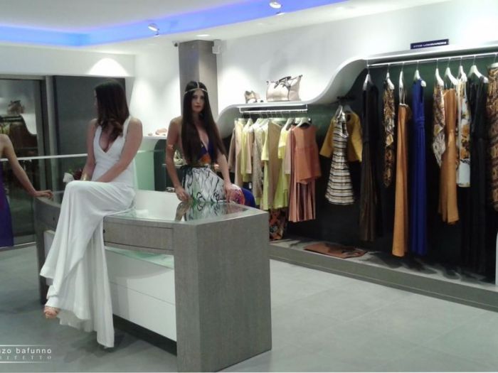 Archisio - Vincenzo Bafunno - Progetto Barney - abbigliamento donna