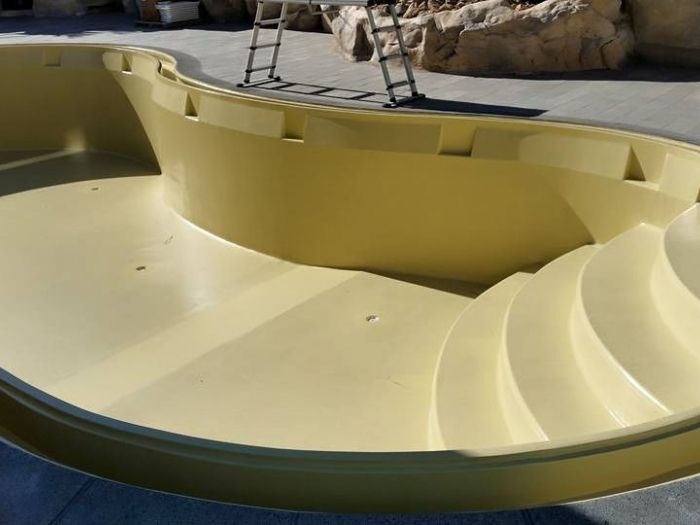 Archisio - Bernardino Polisena - Progetto Piscine con il pavimento in resina