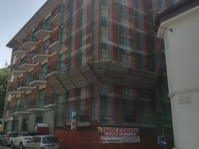 Archisio - Ima Ponteggi Sas Di Gatti Roberto C - Progetto Noleggio