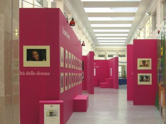 Archisio - X Studio - Progetto Civilta delle donne - napoli 2007