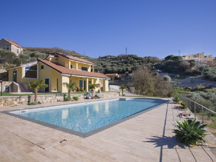 Archisio - Silver Piscine - Progetto Pietra ligure sv