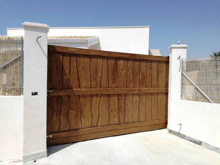 Archisio - Falegnameria Tuccitto - Progetto Porte in legno