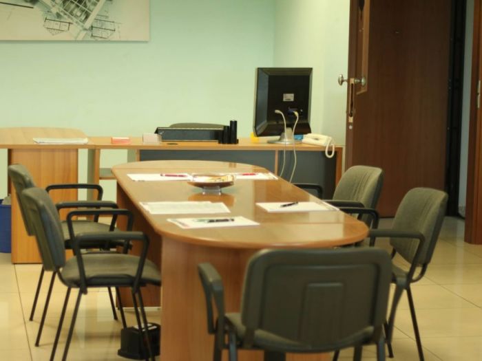 Archisio - Federico Pirarba - Progetto Arredamento ufficio