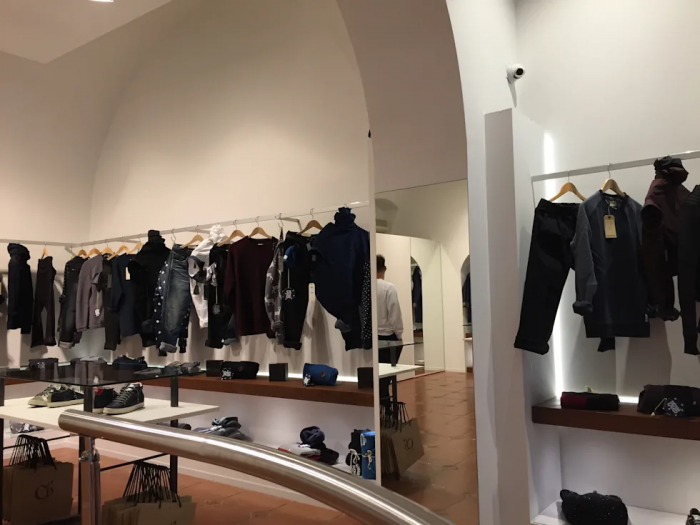 Archisio - Giuseppe Strippoli - Progetto Capurso boutique