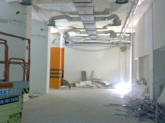 Archisio - Errico Gaglianese - Progetto Realizzazione punti vendita benetton e sisley di catanzaro