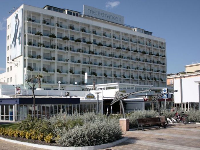 Archisio - Monica Lepri - Progetto Hotel commodore - hotel giulietta - hotel globus - hotel mediterraneo - hotel atlantic - hotel san marco