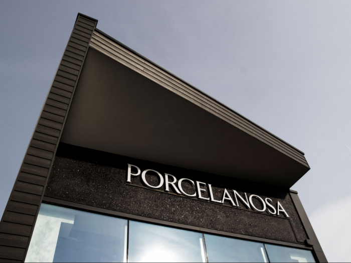 Archisio - Giovanni Bez - Progetto Ceramiche porcelanosa showroom