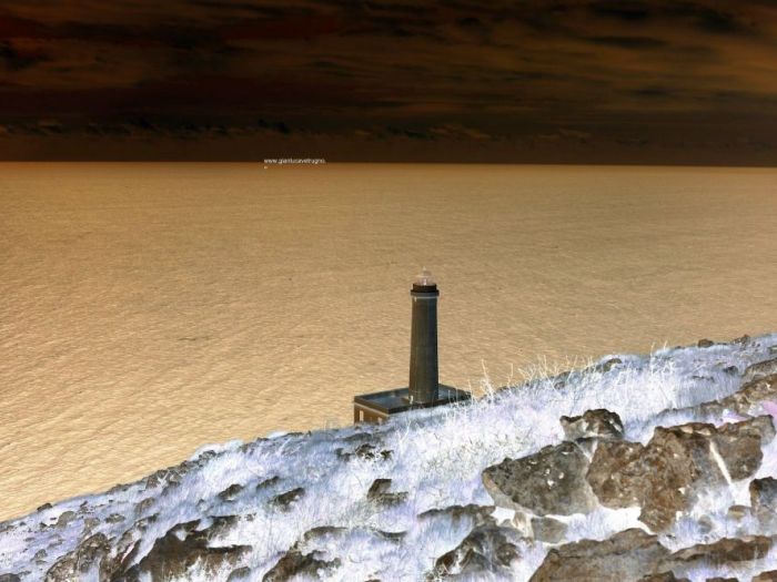 Archisio - Gianluca Vetrugno Meltem Kosan the Art Of The Negative - Artisti - Progetto Galleria 2 paesaggi