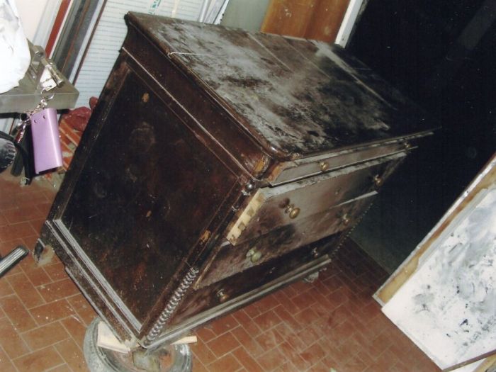 Archisio - Falegnameria Restauro Alaimo - Progetto Restauro mobili armadi realizzati su misura