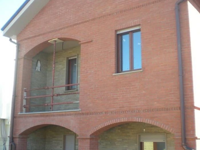 Archisio - Ditta Uva srl - Progetto Ristrutturazione di spazi interni ed esterni