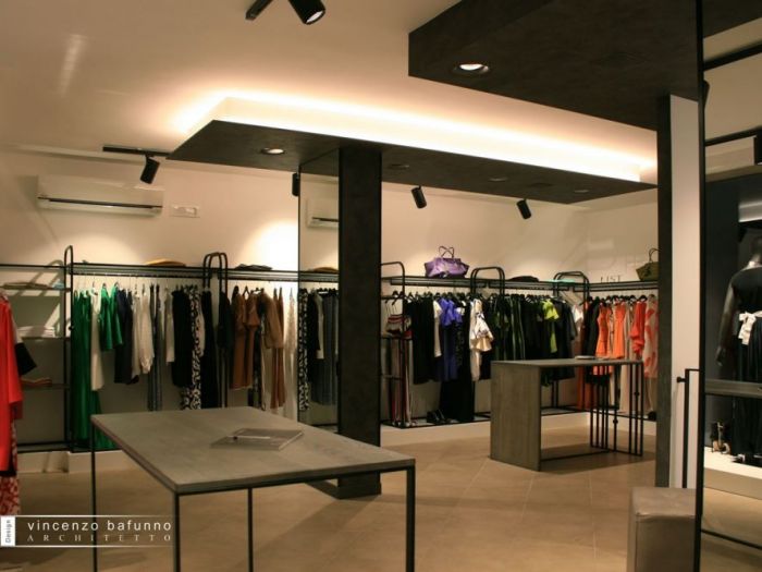 Archisio - Vincenzo Bafunno - Progetto Naf - abbigliamento donna