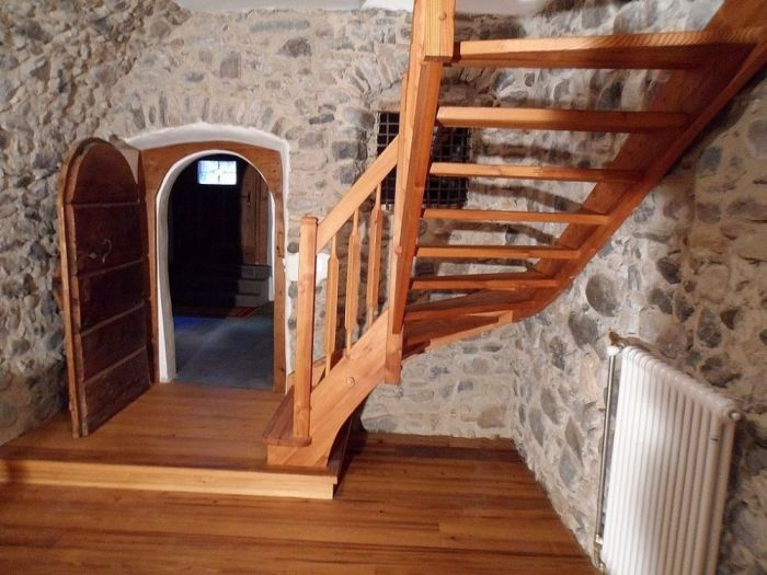 Archisio - Falegnameria Decrestina Pierluigi - Progetto Scala in larice evaporato