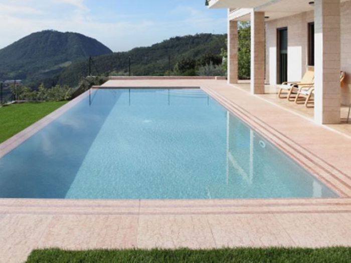 Archisio - Soldi Piscine - Progetto Piscine mosaico e sfioro