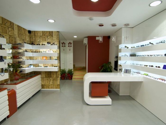 Archisio - Francesco Petti - Progetto Locale commerciale nellottica