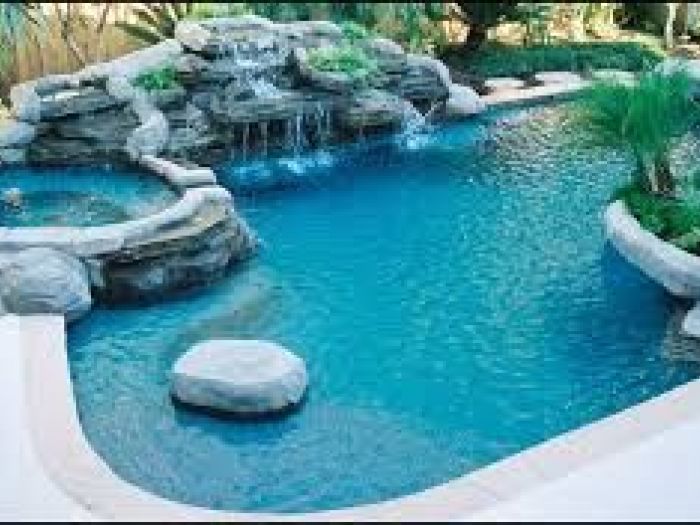 Archisio - Solaris Acqua Sport Srl - Progetto Realizzazione piscine private siamo in grado di lavorare su progetti suggeriti dal cliente anche quando si tratta di design particolari e innovativi