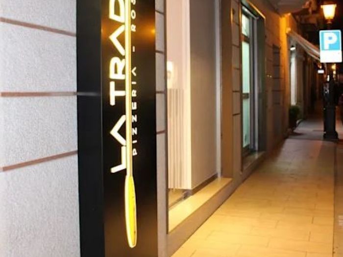 Archisio - Giuseppe Strippoli - Progetto Pizzeria rosticceria la tradizione