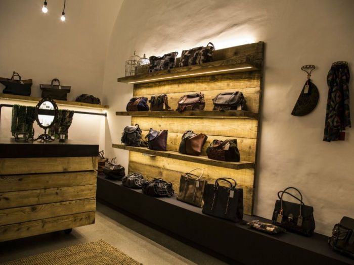 Archisio - Design Project - Progetto Cose -accessory store-