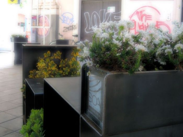 Archisio - Soa Spazio Oltre Larchitettura - Progetto a7t assettiti - linea darredo urbano