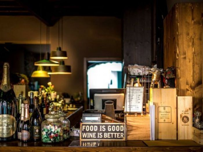 Archisio - Ata Italy - Progetto Illuminazione ristorante e griglieria ad arona