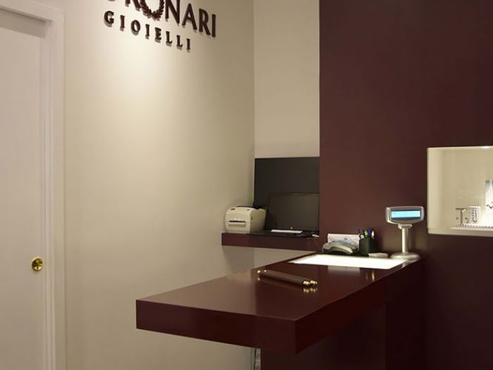 Archisio - Legnomat Arredamenti Su Misura - Progetto Arredo per gioielleria