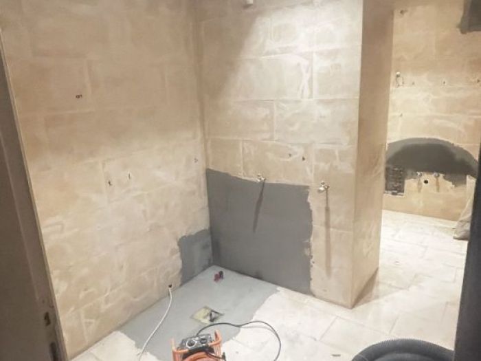 Archisio - Valbor Resine - Progetto Rinnovo bagni hotel via frattina