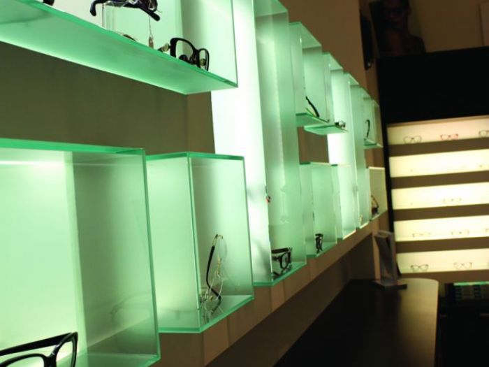 Archisio - Marcello Gennari - Progetto Negozio di ottica a pesaro