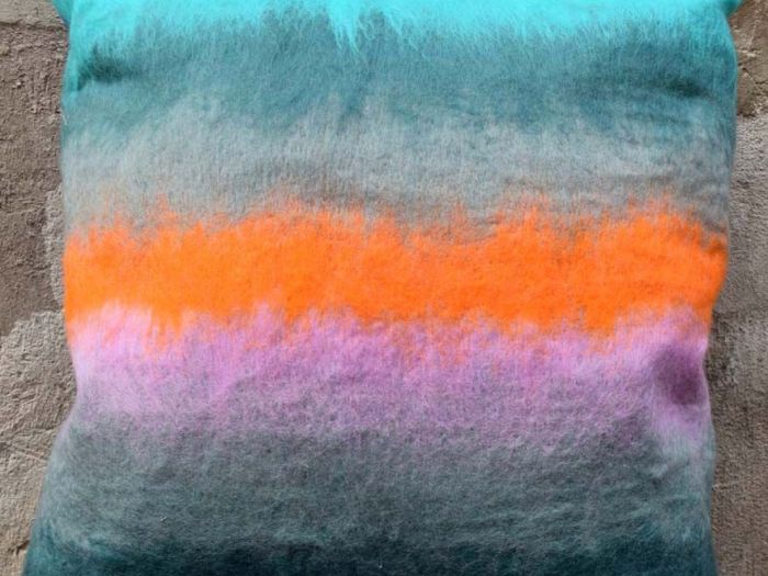 Archisio - Elena Kihlman Disegna E Produce Tessuti Darredamento Accessori Per Arredamenti - Progetto Cuscini decorativi