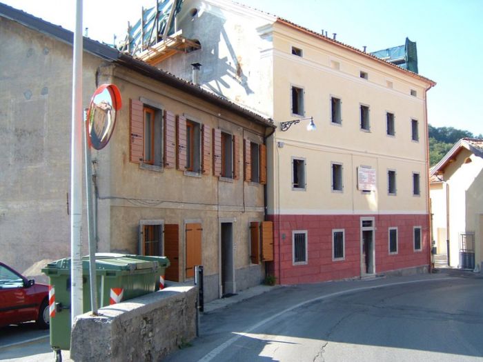 Archisio - Edilcasa Snc - Progetto Restauro palazzina con 7 appartamenti localit borgo piave