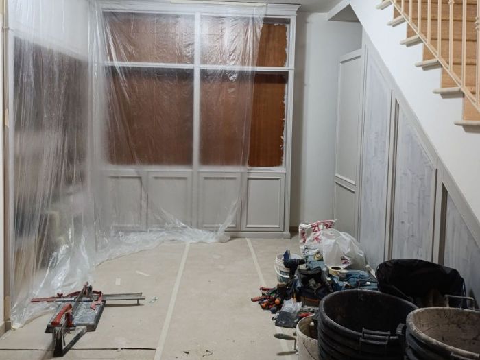 Archisio - Mani Srl Ristrutturazini - Progetto Restyling libreria su misura abitazione in roma zona axa