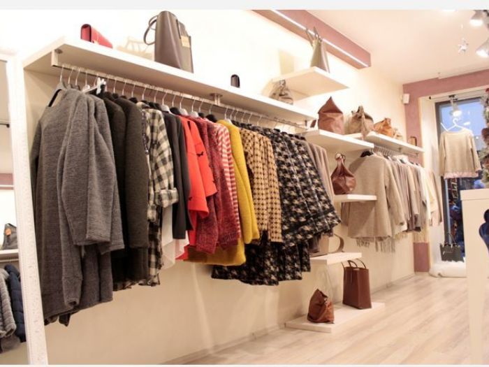 Archisio - Stocco Ristrutturazioni Dinterni - Progetto Abbigliamento