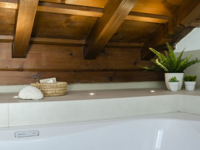 Archisio - Gilardi Interiors On Staging - Progetto Piccolo bagno con idromassaggio