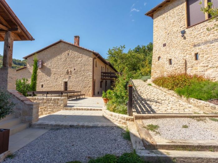 Archisio - Studio Lenzi Associati - Progetto Pietre dellappennino