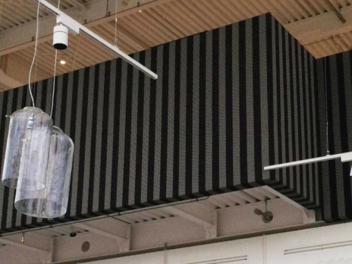 Archisio - Pentaform srl - Progetto Arredo per spazio commerciale