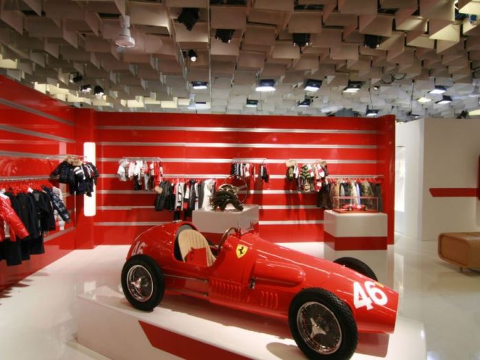 Archisio - Silvia Orlandi - Progetto Stand fieristico ferrari in collaborazione con studio iosa ghini