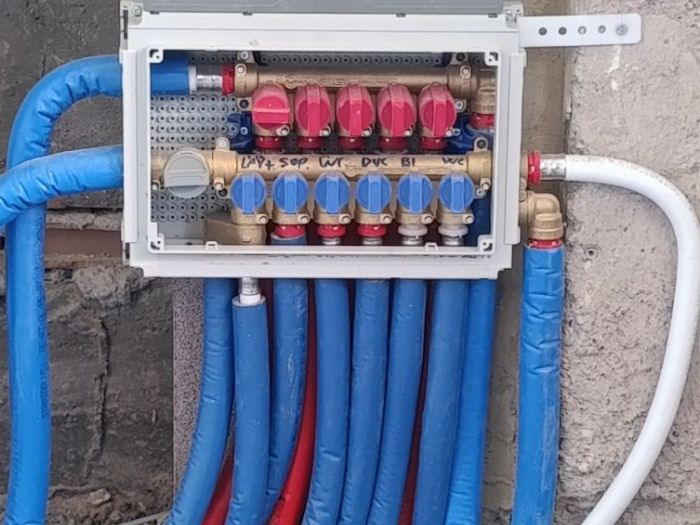 Archisio - Mani Srl Ristrutturazini - Progetto Dettaglio ristrutturazione bagno roma zona acilia