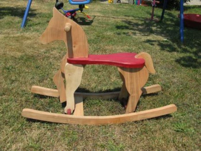 Archisio - Il Mobile Darte - Progetto Articoli in legno per bambini