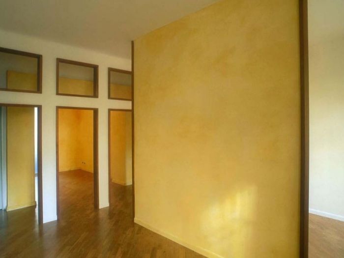 Archisio - Roberto Silvestri - Progetto Bassi costi di ristrutturazione per una scenografia domestica