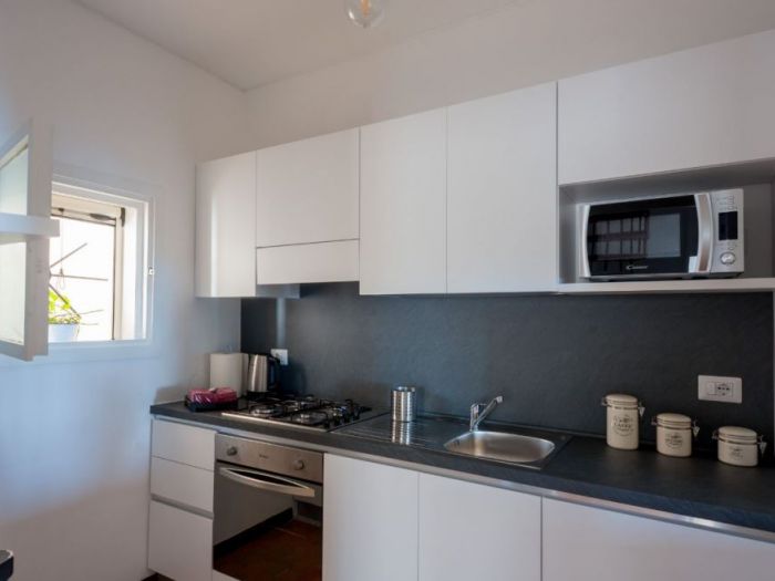 Archisio - Fabrizio Pezzoli - Progetto Casa miss trevelyan servizio fotografico per booking