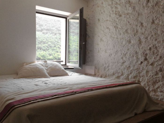 Archisio - Claudia Montevecchi - Progetto Restauro di rudere nellentroterra ligure