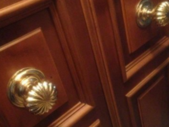 Archisio - De Siena Paolo Serramenti - Progetto Porte manigliere e accessori e controtelai