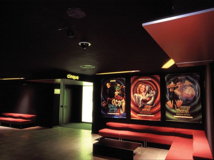 Archisio - Claudio Correale - Progetto Centro multifunzionale casoria- sale cinematografiche connettivi e servizi