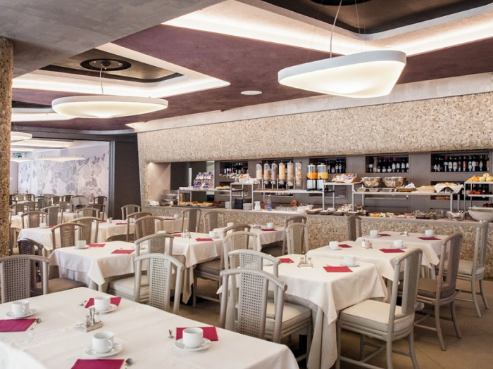 Archisio - Chiomio Luigi - Progetto Albergo marino