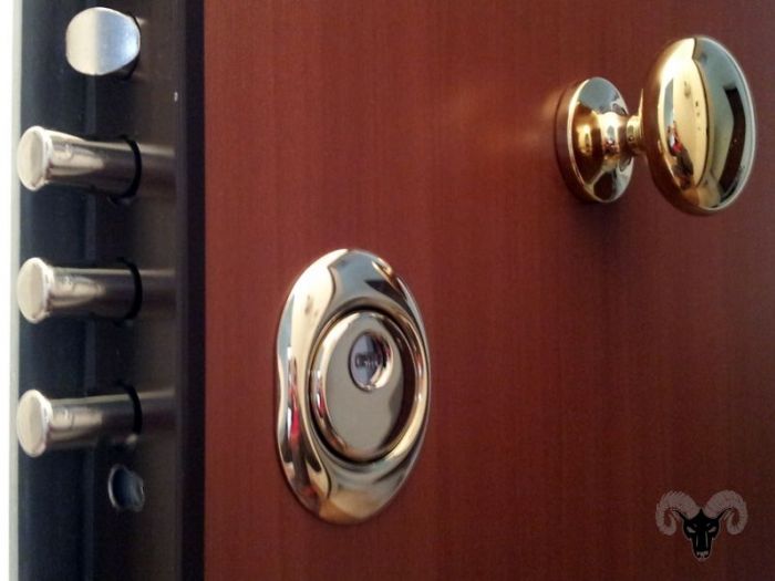 Archisio - Aries Di Michele Bortolotti - Progetto Conversione serratura a cilindro europeo per porta blindata