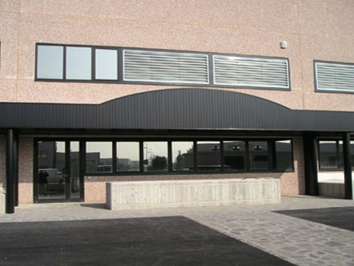 Archisio - Imaf srl - Progetto Prodotti industriali cabine insonorizzate cancelli scale facciate continue infissi nastri in alluminio produzioni speciali strutture in acciaio tettoie e pensiline