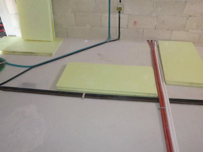 Archisio - Mp Impianti - Progetto Impianti elettrici per gli immobili e quadri per macchinari elettrici