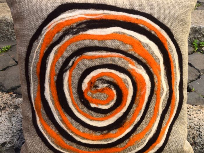 Archisio - Elena Kihlman Disegna E Produce Tessuti Darredamento Accessori Per Arredamenti - Progetto Cuscini decorativi