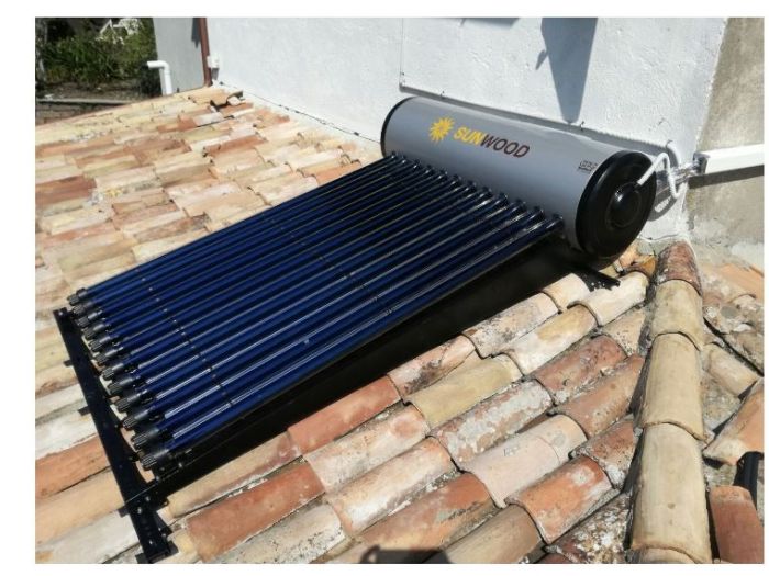 Archisio - Termotecnica Di Vezio Scarponi E Ennio Lojelo - Progetto Piscina entroterra manutenzioni pannelli solari