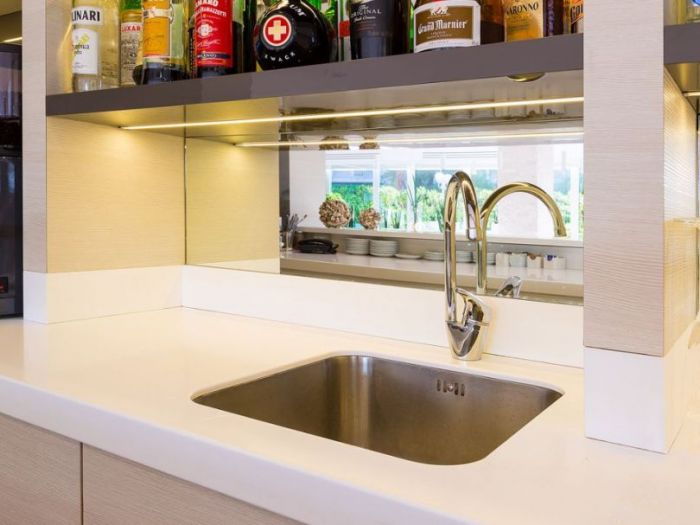 Archisio - Falegnameria 1998 - Progetto Hotel