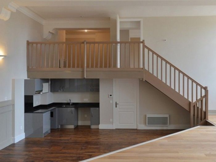 Archisio - Falegnameria Su Misura - Progetto Scale in legno su misura