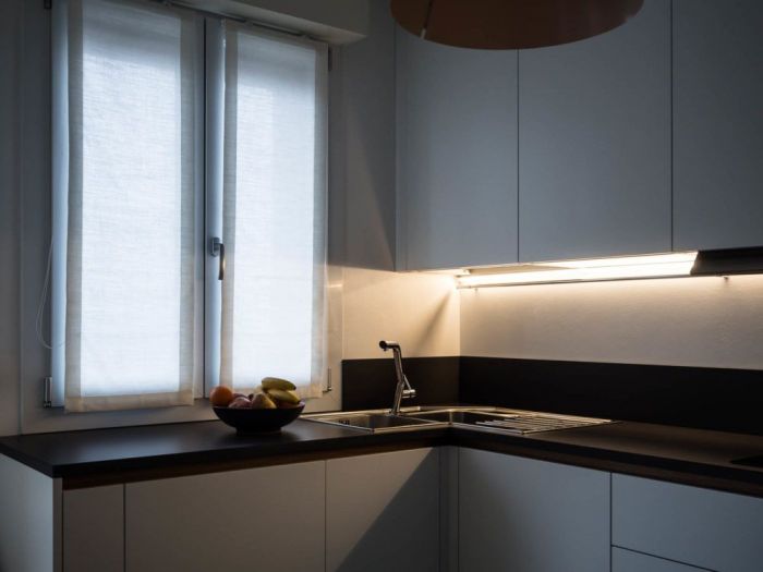 Archisio - Punto Arredo Magenta - Progetto Cucina binova bluna a magenta